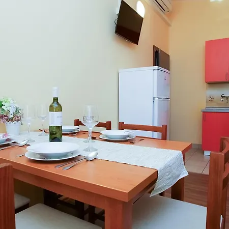 Appartement Zuta Kuca Pakoštane