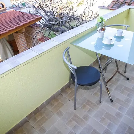 Appartement Zuta Kuca *