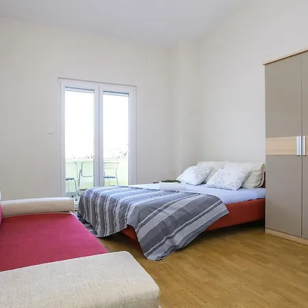 Zuta Kuca Appartement Pakoštane