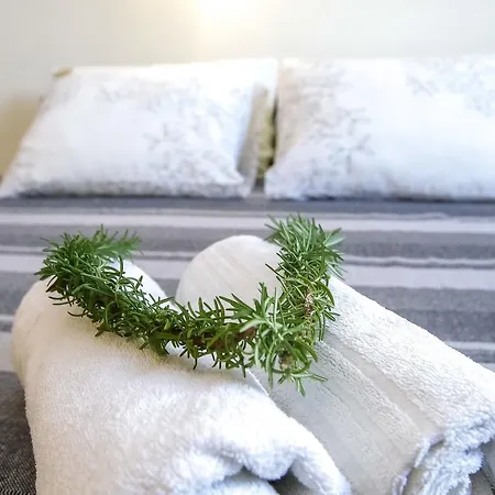 Zuta Kuca Appartement *