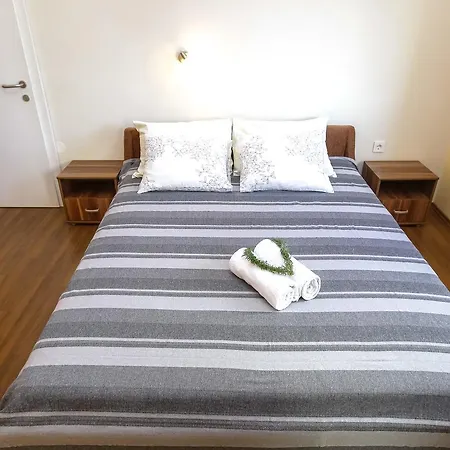 Zuta Kuca Appartement Pakoštane