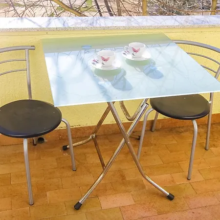 Zuta Kuca Appartement *
