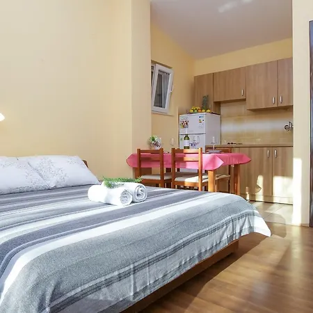 Appartement Zuta Kuca Pakoštane